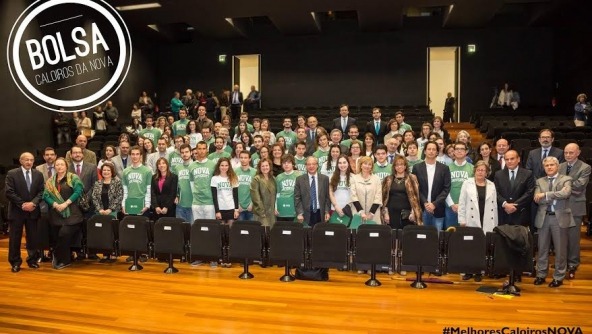 Planalto - Ex aluno do Planalto recebe Bolsa da Univ. Nova como melhor aluno no 1º ano em Matemática